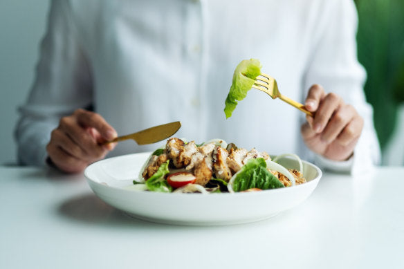 Mastering French Dining Knife Etiquette: A Comprehensive Guide for Culinary Professionals