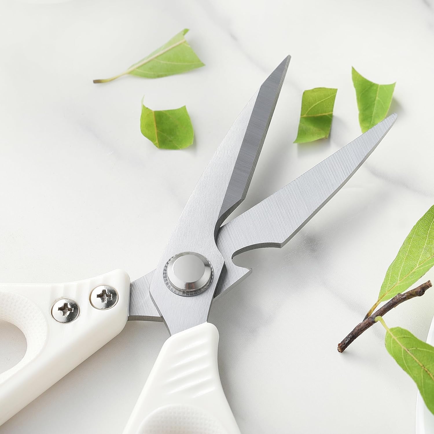 Kitchen Scissors,  All Purpose Kitchen Shears with Protective Sheath, Heavy Duty Stainless Steel Cooking Shears for Chicken/Herb/Poultry/Fish/Meat (Dishwasher Safe, One Size, White)