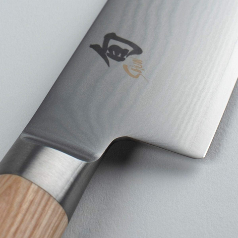 Image of Shun Classic Blonde 8” Chef'S Knife, Blonde Pakkawood Handle, Full Tang VG-MAX Blade