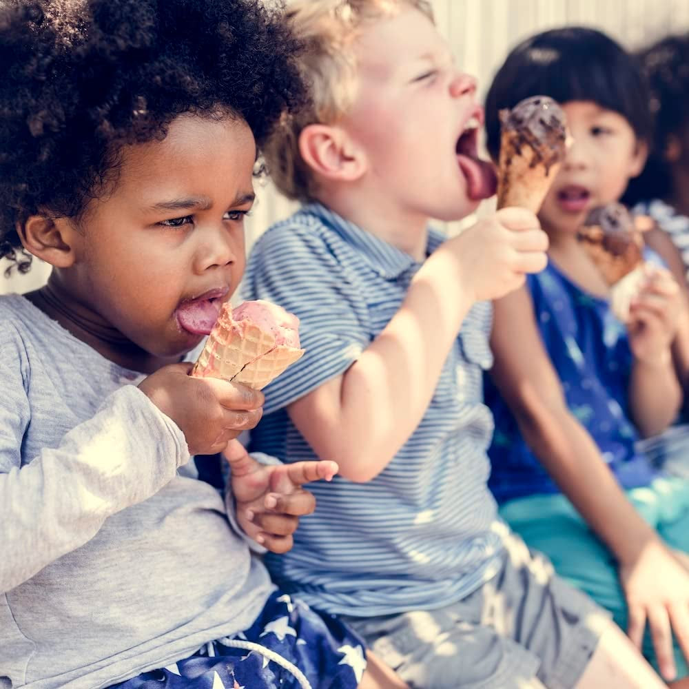 Ice Cream Scoop - Heavy Duty Stainless Steel Icecream Scooper with Non-Slip Rubber Grip - Professional Metal Ice-Cream Spade - Dishwasher Safe – Black