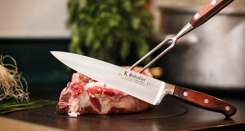 How to Safely and Properly Close a Knife Blade for Kitchen Professionals