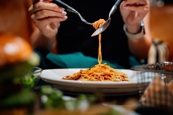 Cutting Stromboli at Table: A Culinary Craft for Professionals