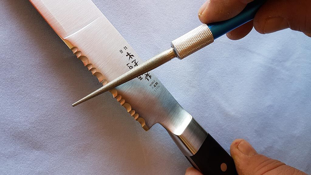 Lubricating a Whetstone – A Complete Guide