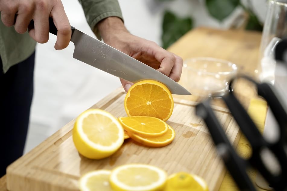 How to Take a Bend Out of a Chef Knife Safely and Easily?