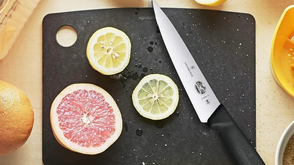 When to Use Santoku vs Chef Knife: Key Kitchen Insights