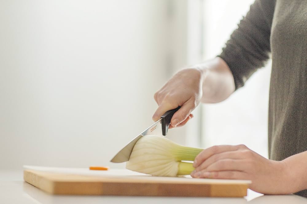 How Thick Should a Wood Cutting Board Be? Shocking Insights Here!