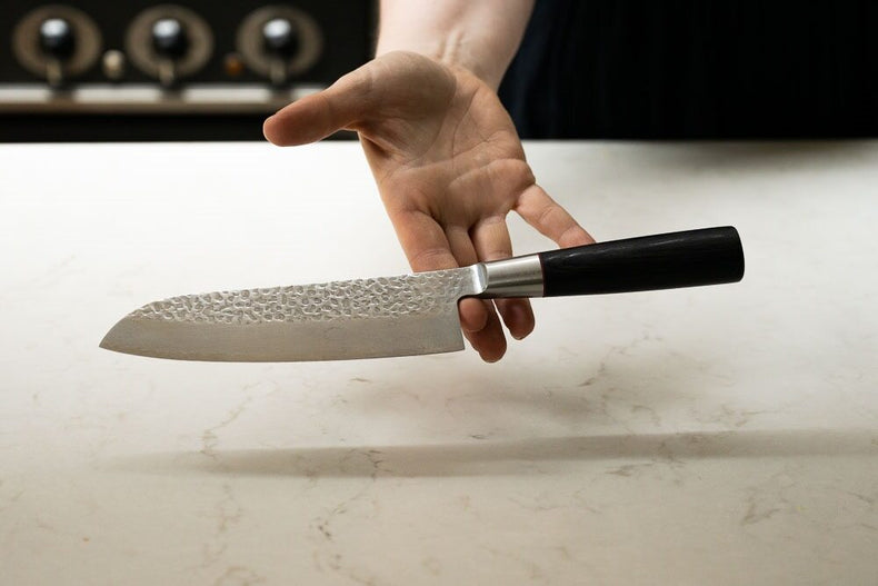 Handmade Damascus Kitchen Knife: Mastering Culinary Artistry