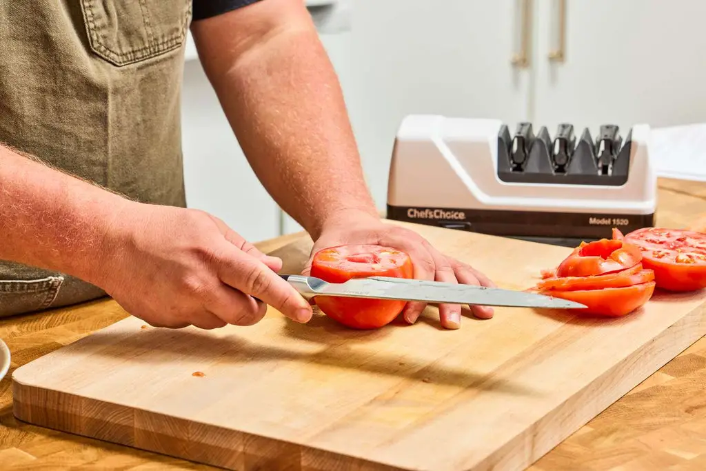 How to Sharpen a Serrated Bread Knife at Home?