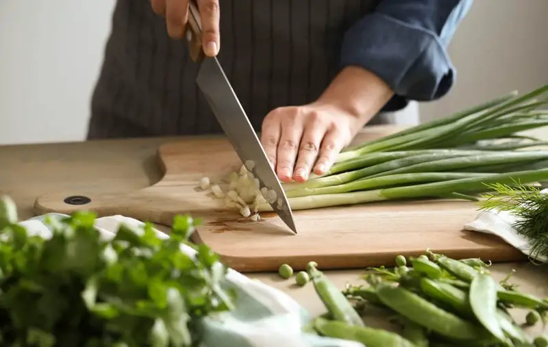 Which Knife Is Better: A Prep Knife or Chef Knife?