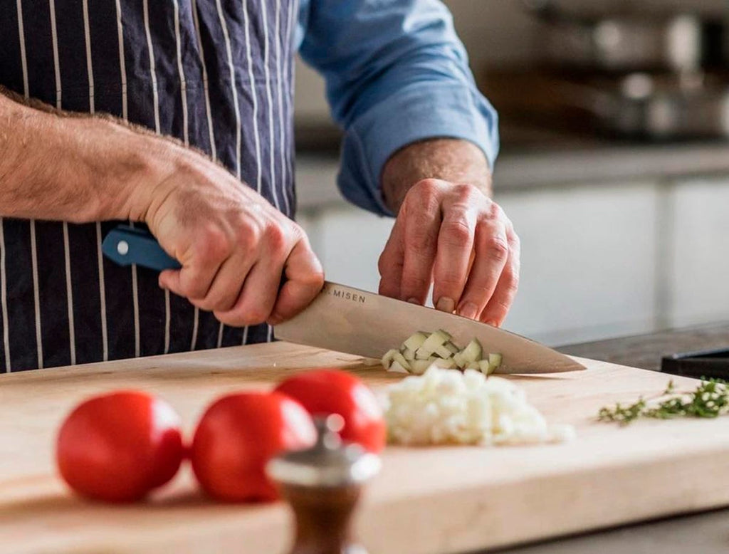 How to Sharpen a Bread Knife with a Steel: A Pro Guide