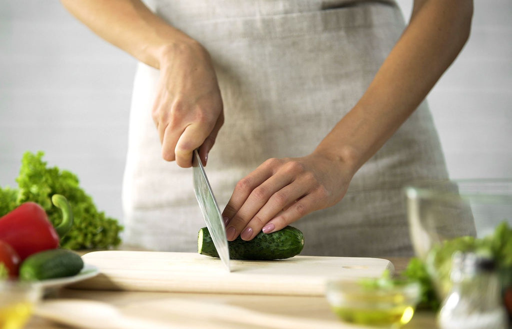 How to Clean a White Cutting Board the Right Way?