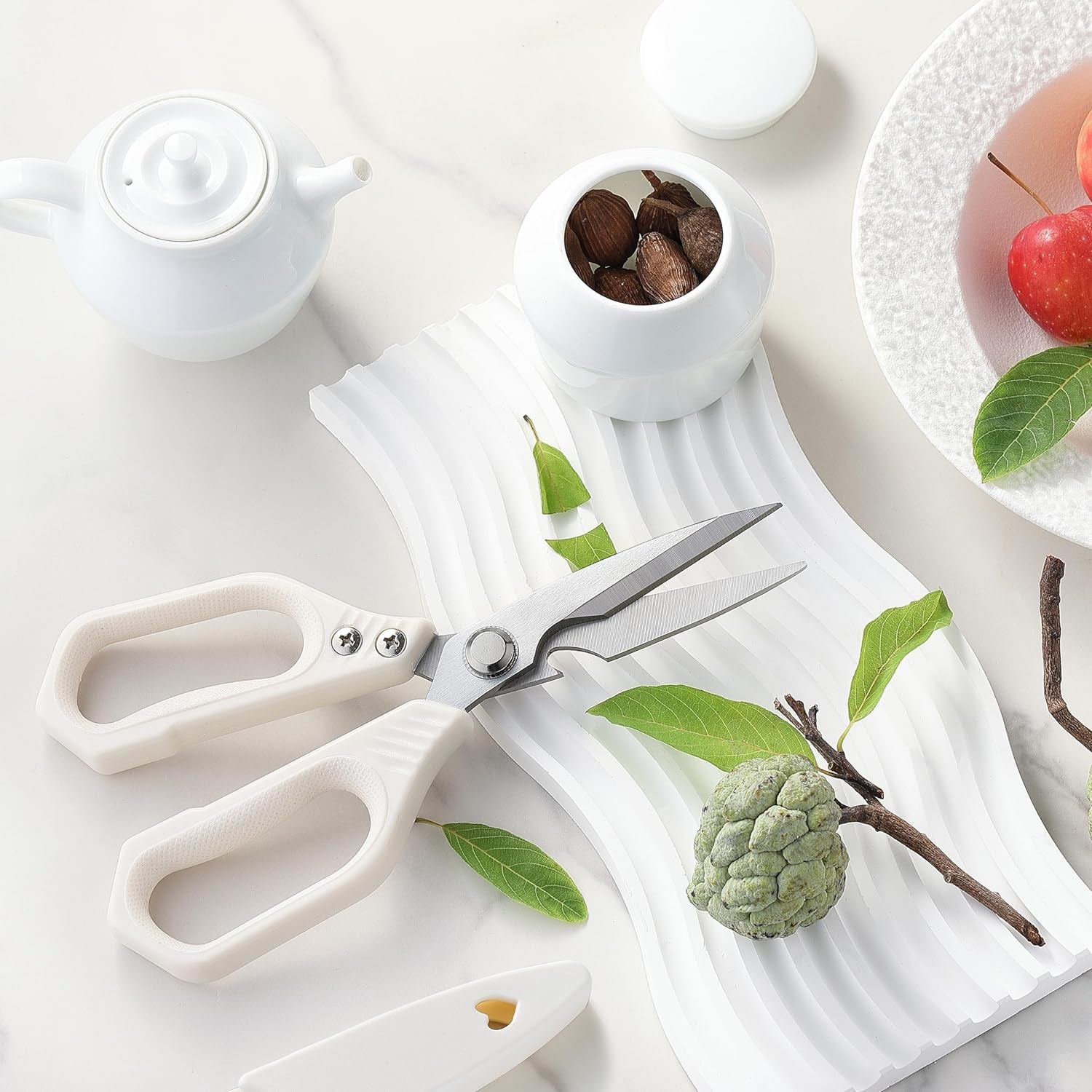 Kitchen Scissors,  All Purpose Kitchen Shears with Protective Sheath, Heavy Duty Stainless Steel Cooking Shears for Chicken/Herb/Poultry/Fish/Meat (Dishwasher Safe, One Size, White)