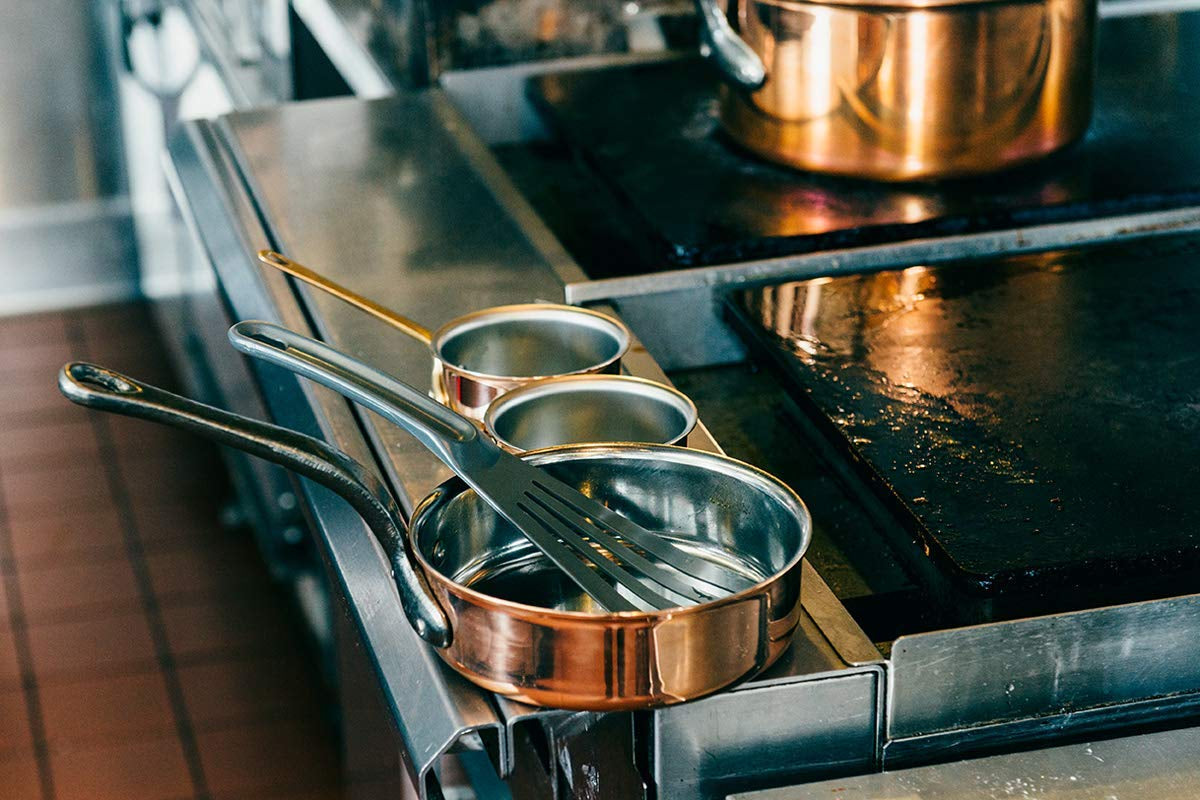 Bourgeat Exoglass® High Temperature Pelton Slotted Spatula, Professional Fish Turner, Safe for Nonstick Pans, Grey