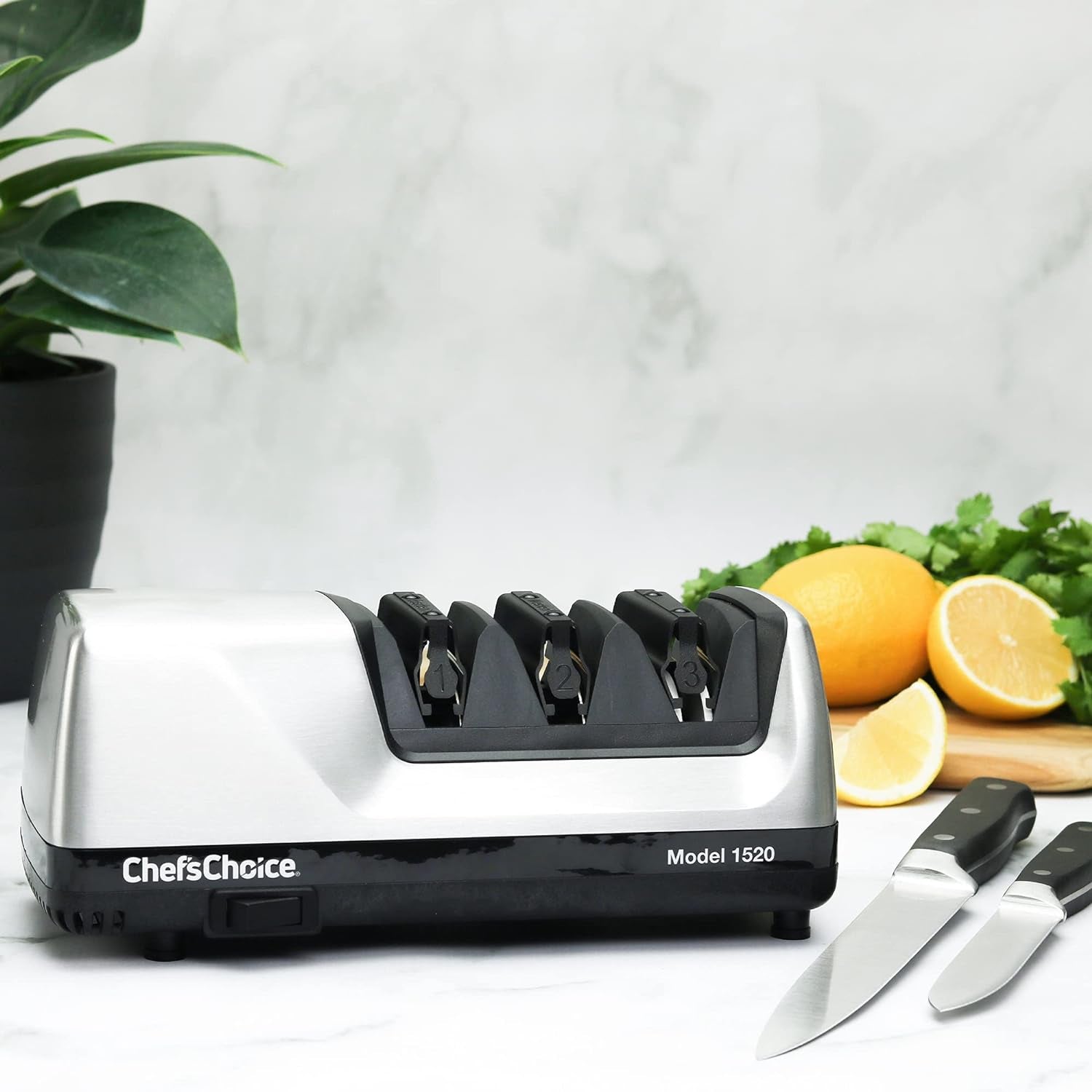 Chef'Schoice Hone Electric Knife Sharpener for 15 and 20-Degree Knives 100% Diamond Abrasive Stropping Precision Guides for Straight and Serrated Edges, 3-Stage, Gray