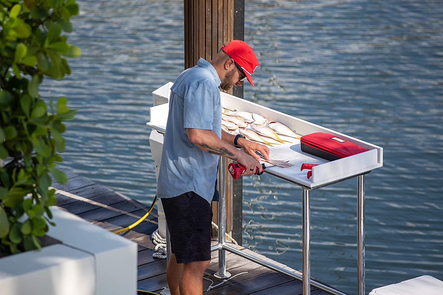 BUBBA Li-Ion Cordless Electric Fillet Knife with Non-Slip Grip Handle, 4 Ti-Nitride S.S. Coated Non-Stick Reciprocating Blades, Charger and Case for Fishing