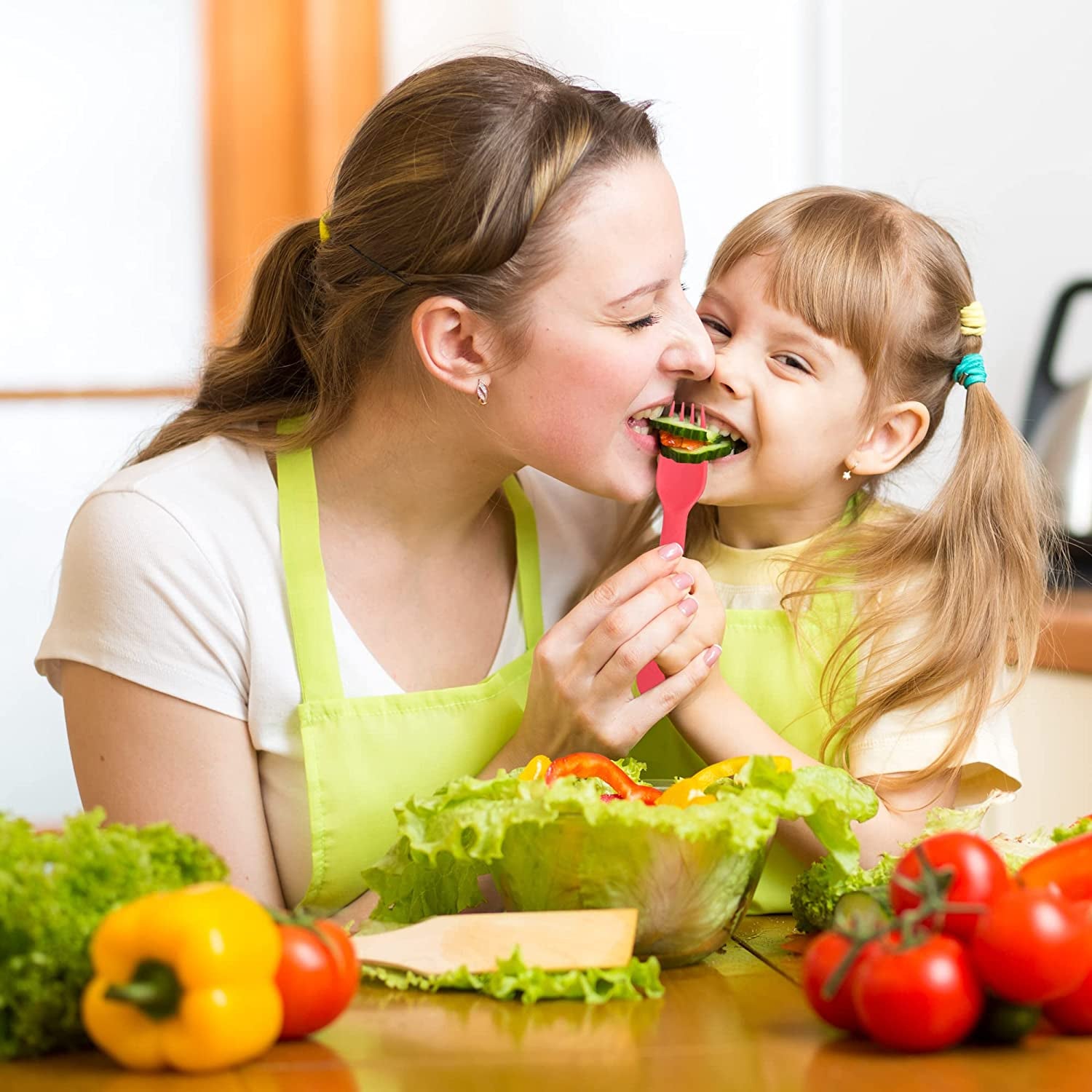 Reusable Kids Flatware Set - Dinosaur Training Chopsticks & Plastic Kids Cutlery Set, Kids Fork Spoon & Nylon Knife Ideal for School Lunch Box, BPA Free Toddler Silverware Set, 4 Pcs, Green