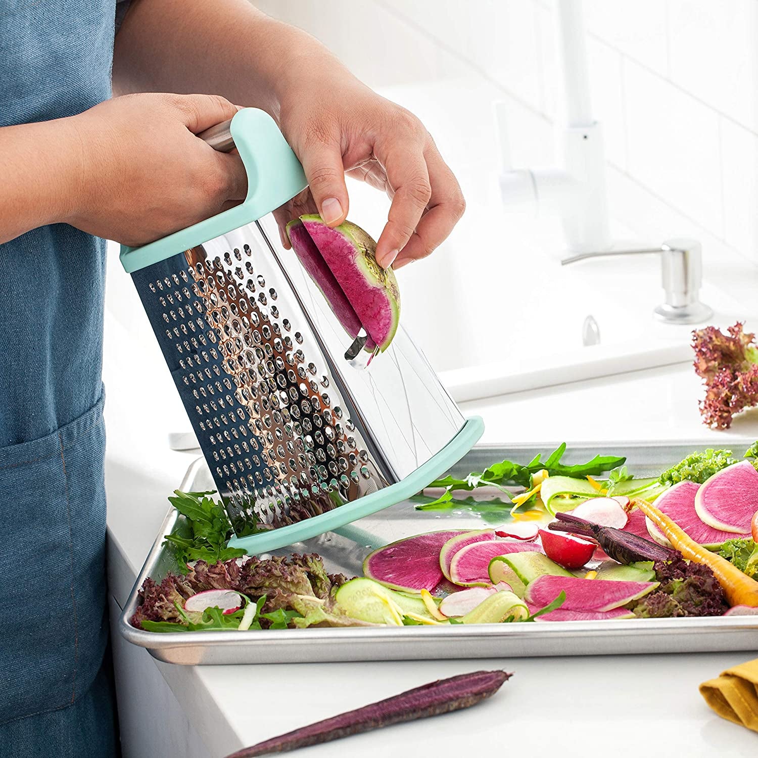 Professional Cheese Grater - Stainless Steel, XL Size, 4 Sides - Perfect Box Grater for Parmesan Cheese, Vegetables, Ginger - Dishwasher Safe - Mint