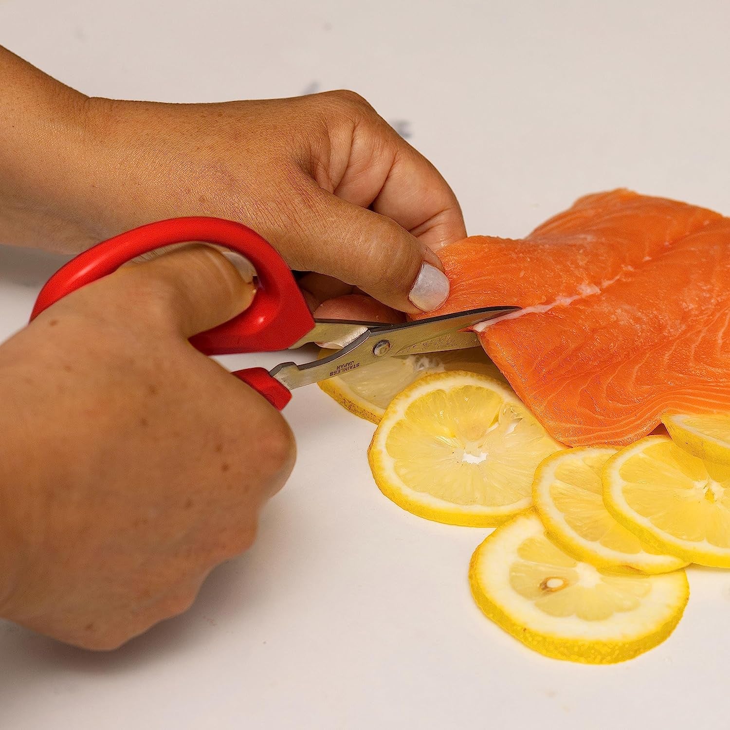 Original Unlimited Kitchen Scissors All Purpose Dishwasher Safe Kitchen Shears with Comfortable Handles, Red