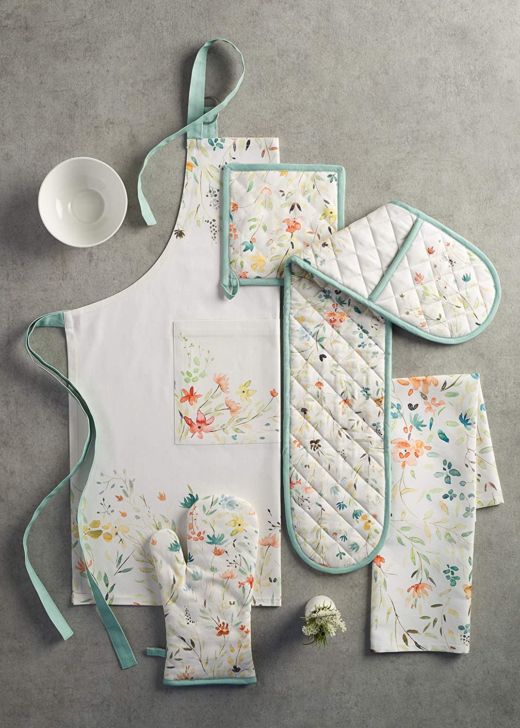 100% Cotton Kitchen Apron with an Adjustable Neck with Long Ties for Women Men Chef